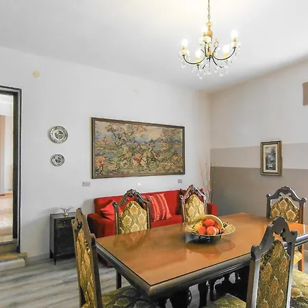 Awesome In Magliano With Kitchen Apartment